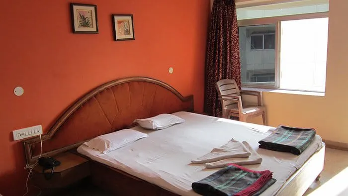 6-8 Person Room